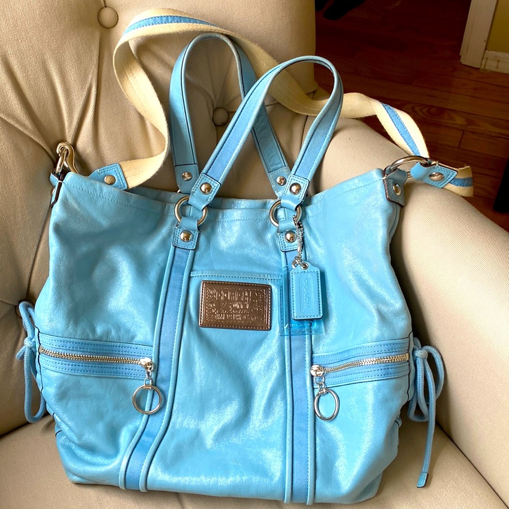 medium/large baby blue Coach leather with metallic shimmer bag y2k